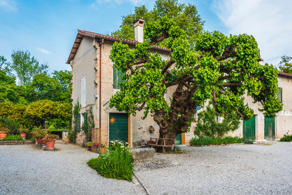 Cordovado: il borgo tra castelli, poesia e quiete friulana
