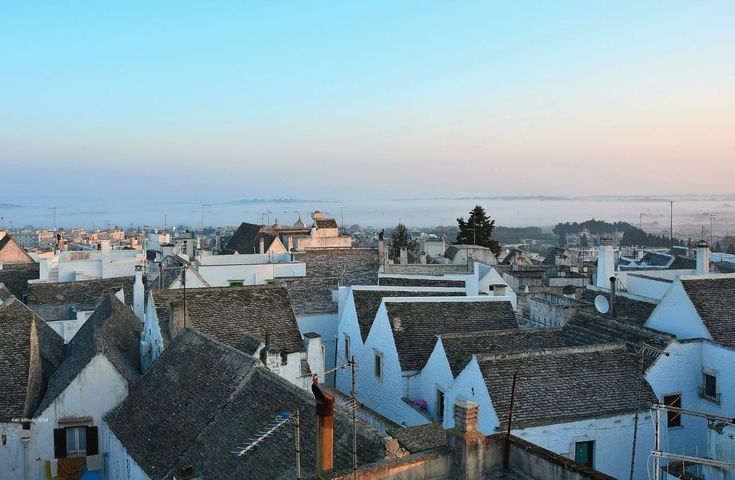 Visitare Locorotondo il borgo bianco della Valle d’Itria