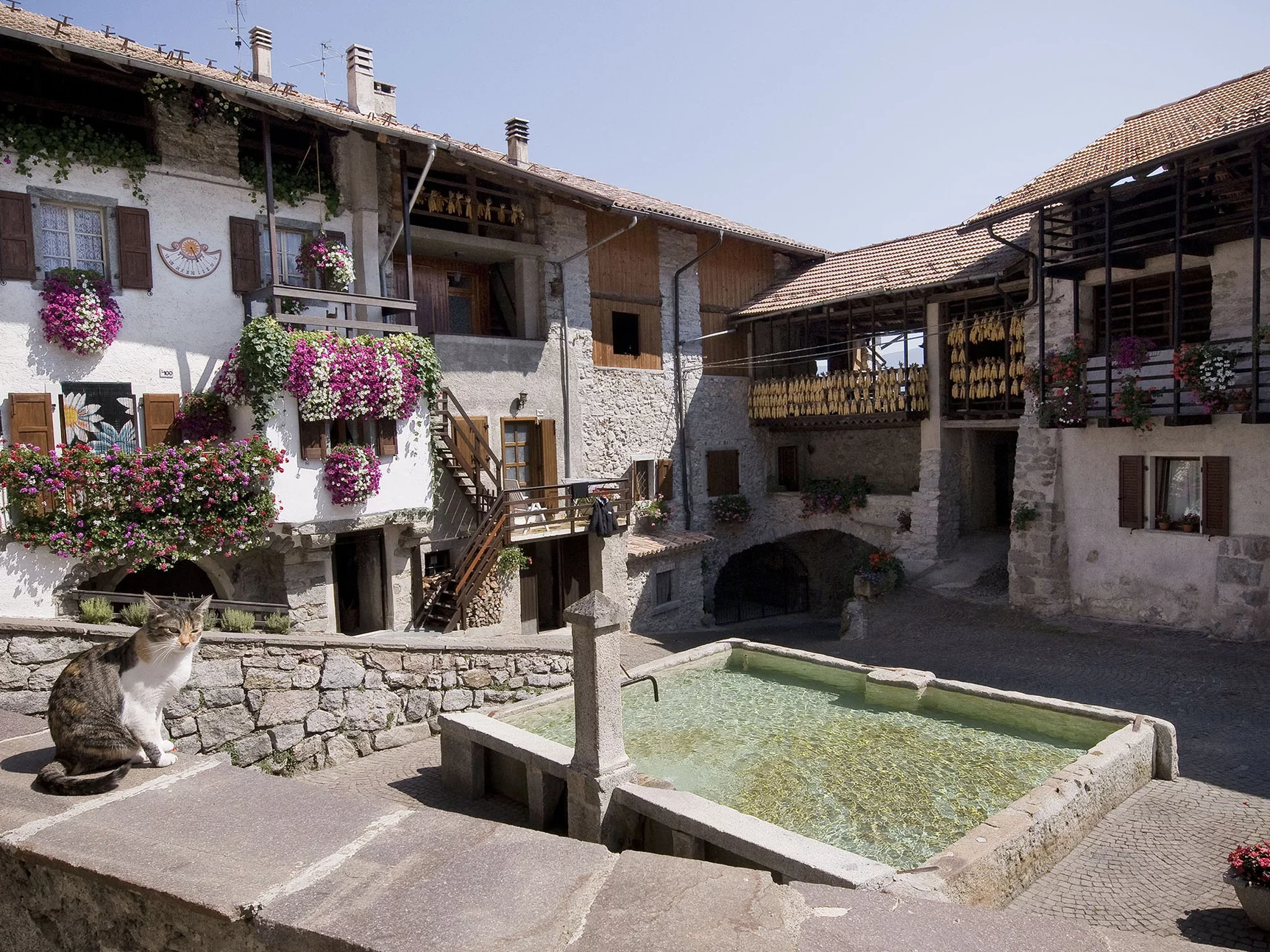 Rango il borgo sospeso nel tempo del Trentino