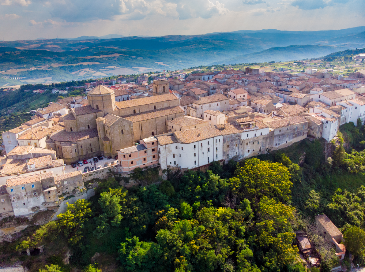 Acerenza, il borgo "nido d'aquila" di Orazio
