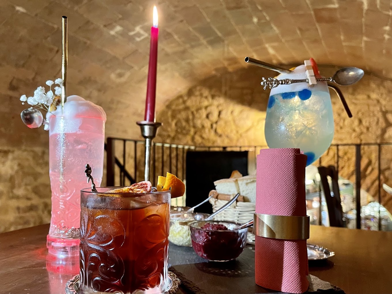 Antica Velathri Cafè – L’anima antica di Volterra nel bicchiere