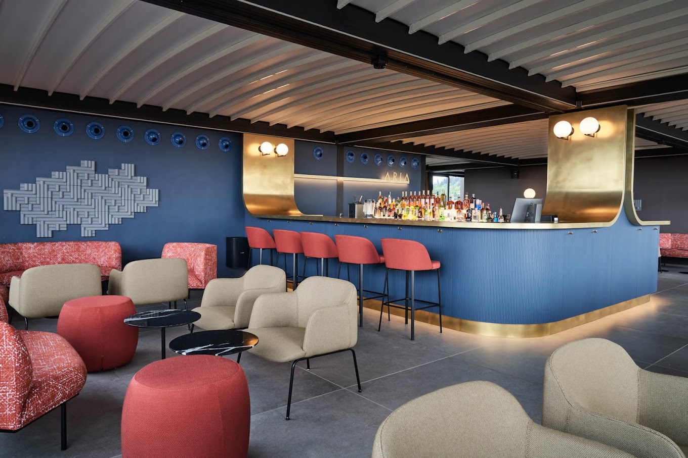 ARIA Cocktail Bar: il rooftop che abbraccia le colline di Fiorano Modenese