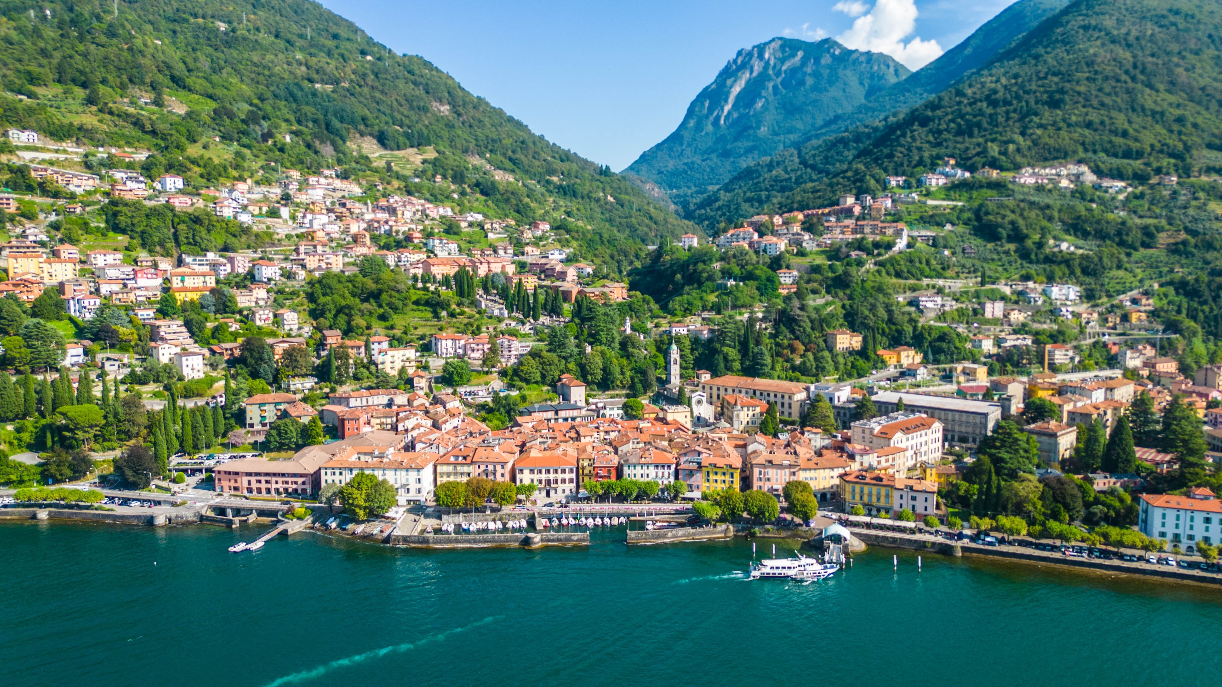 Bellano, il borgo crocevia nel Lario