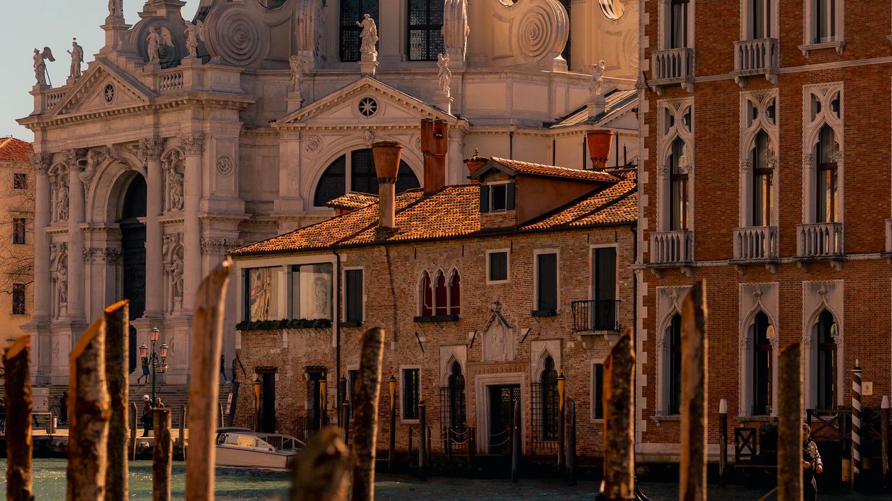Venice Biennale 2026: practical guide to art, restaurants and must-see