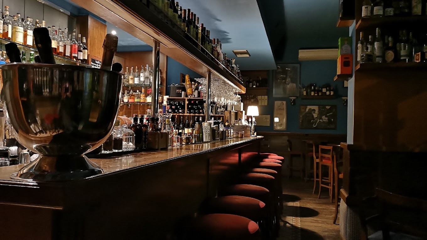 Blue Ice – L’oasi di cocktail e sapori nel cuore di Bastia Umbra