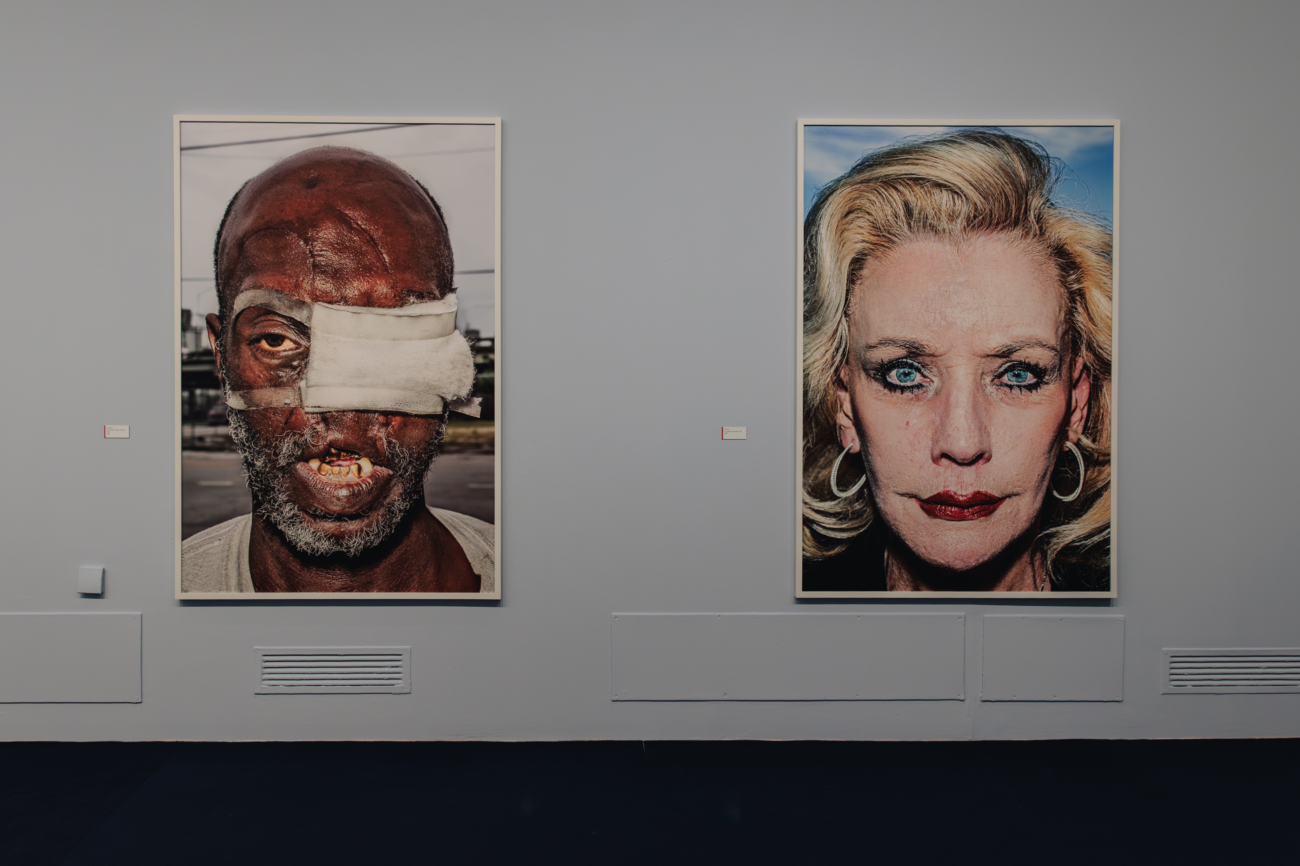 Bruce Gilden a Brescia: la grande antologica al Museo di Santa Giulia