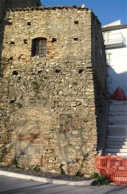 Castello di Guglionesi – tra storia e panorama