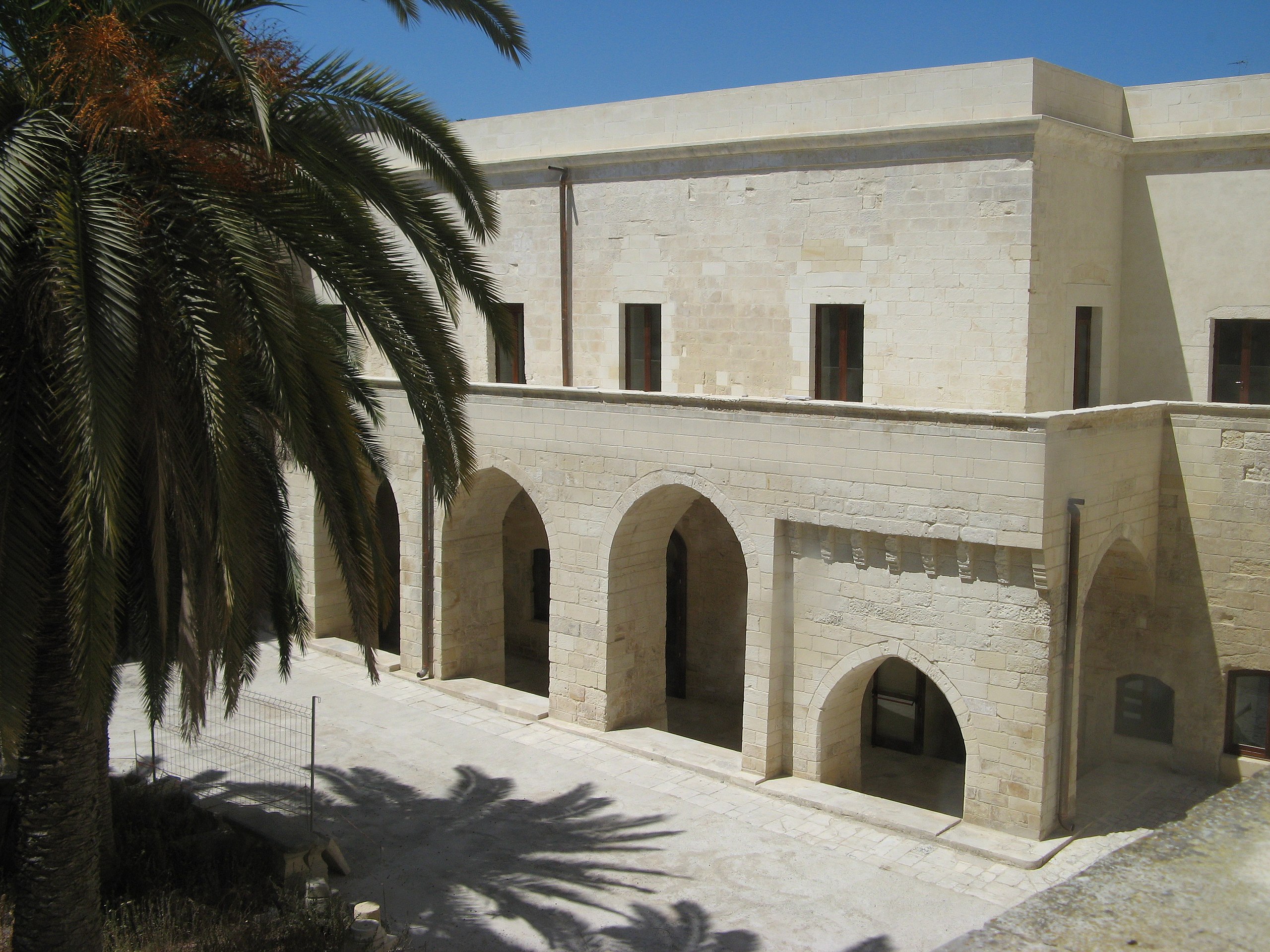 Castello di Lecce - tra storia e leggenda