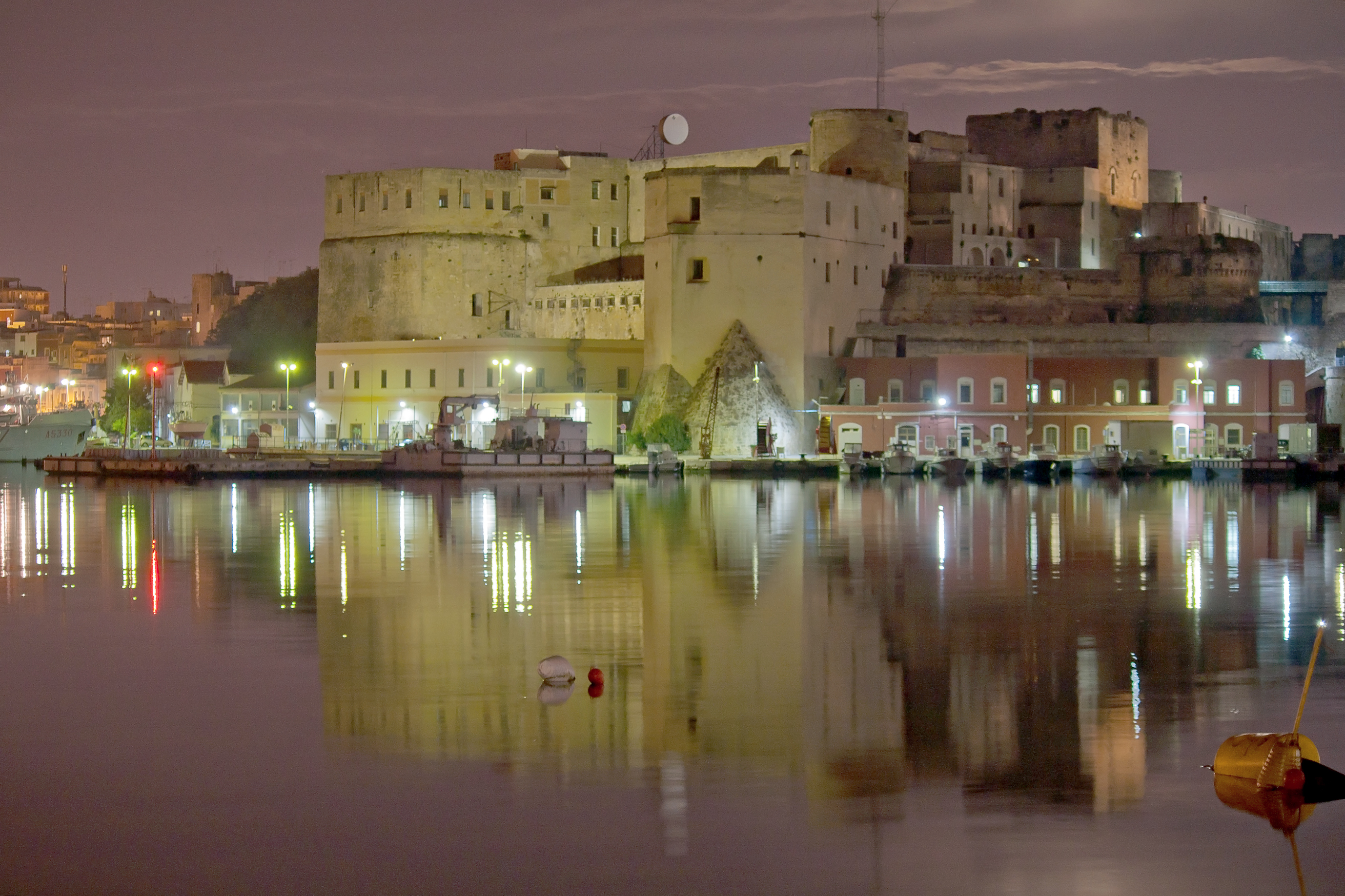 Castello Svevo - il maniero più antico della città di Brindisi