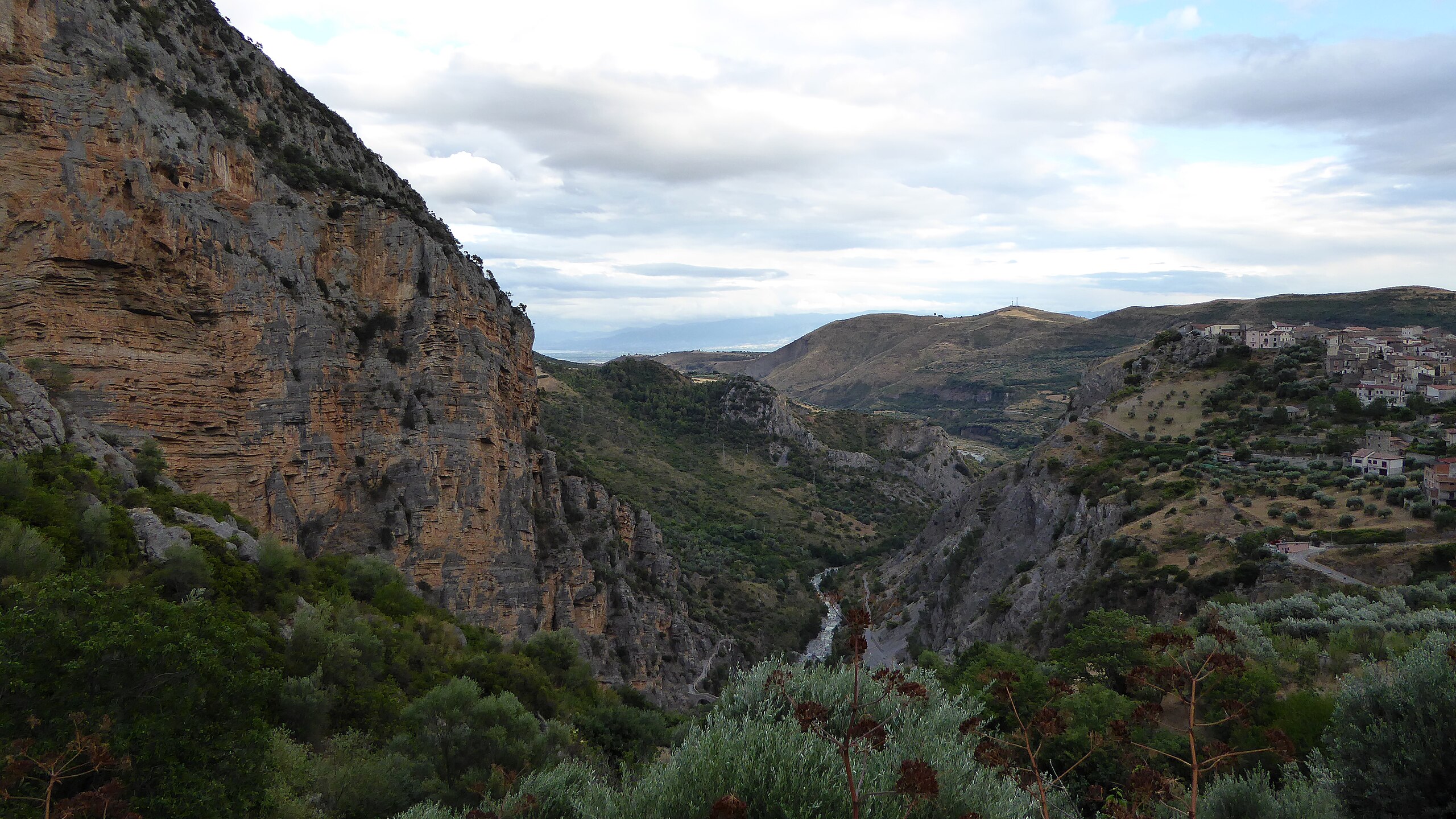 Civita: il borgo tra i canyon del Pollino