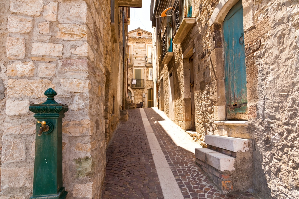 Civitacampomarano, il borgo nel cuore del Vallone Grande