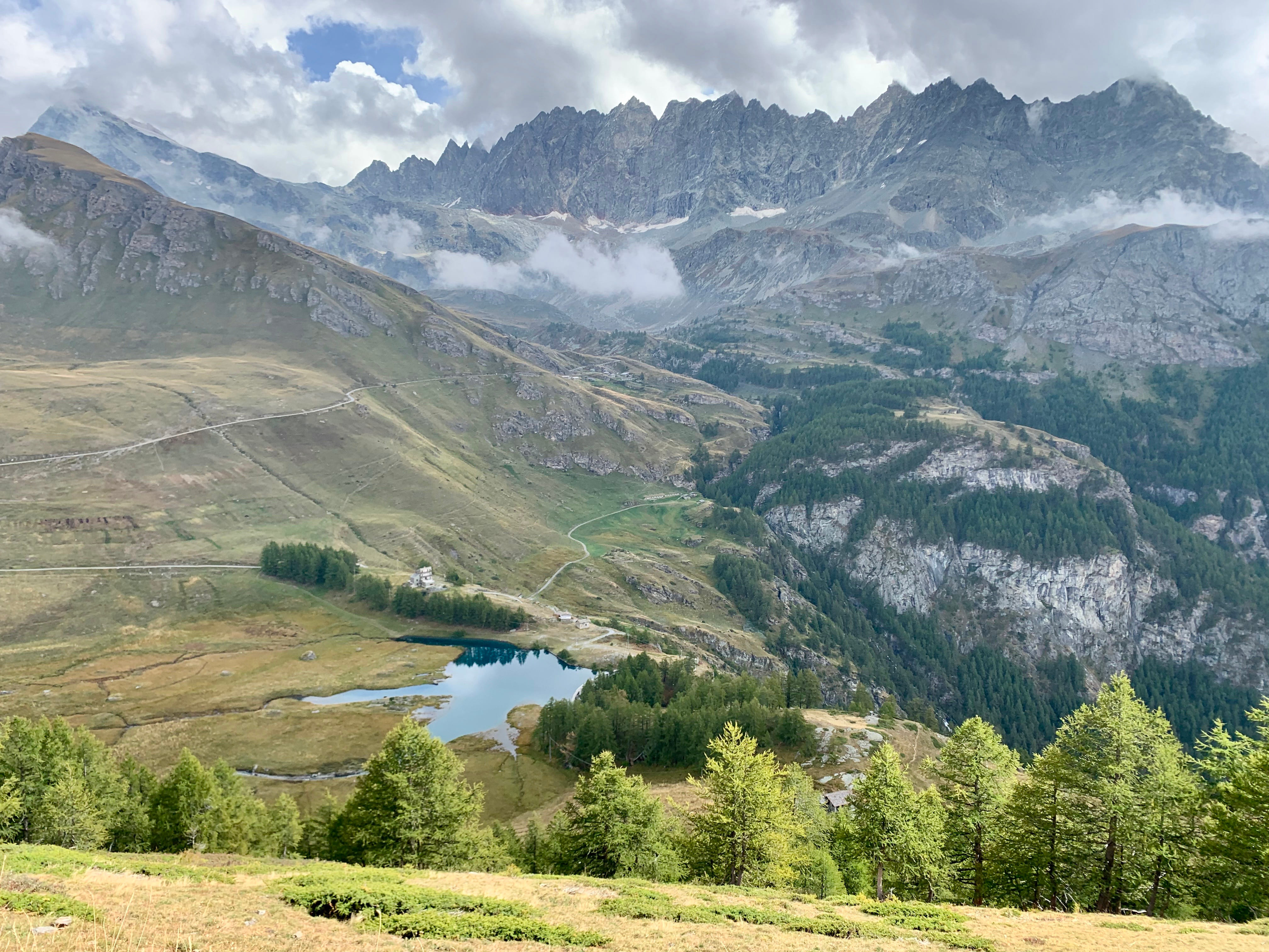 Conca di By: il segreto silenzioso della Valle d’Aosta ai piedi del Grand Combin