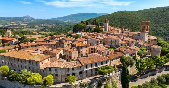 Corciano, Umbria's sentinel above Lake Trasimeno: village guide and