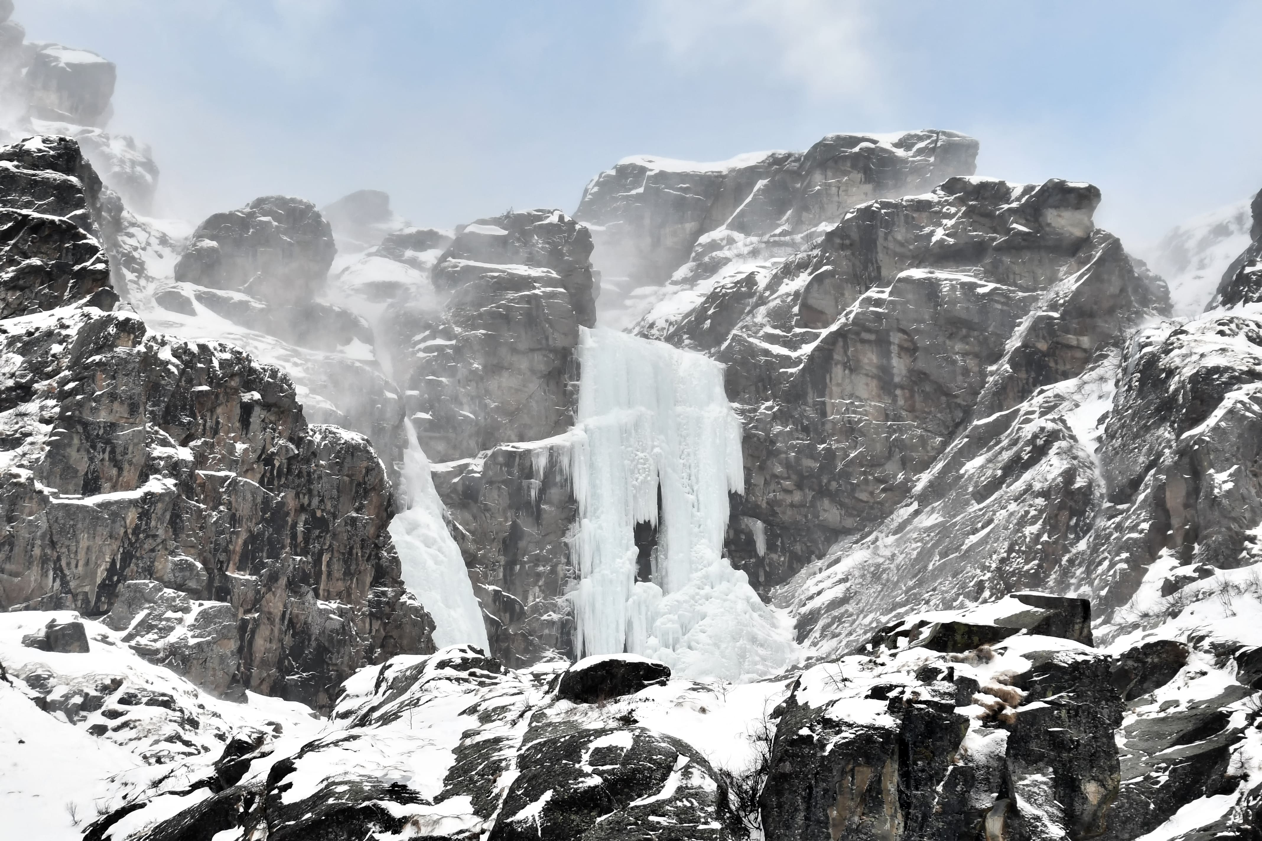 Dove l'inverno dipinge cattedrali di cristallo: Cogne e Valnontey, il salotto buono delle Alpi