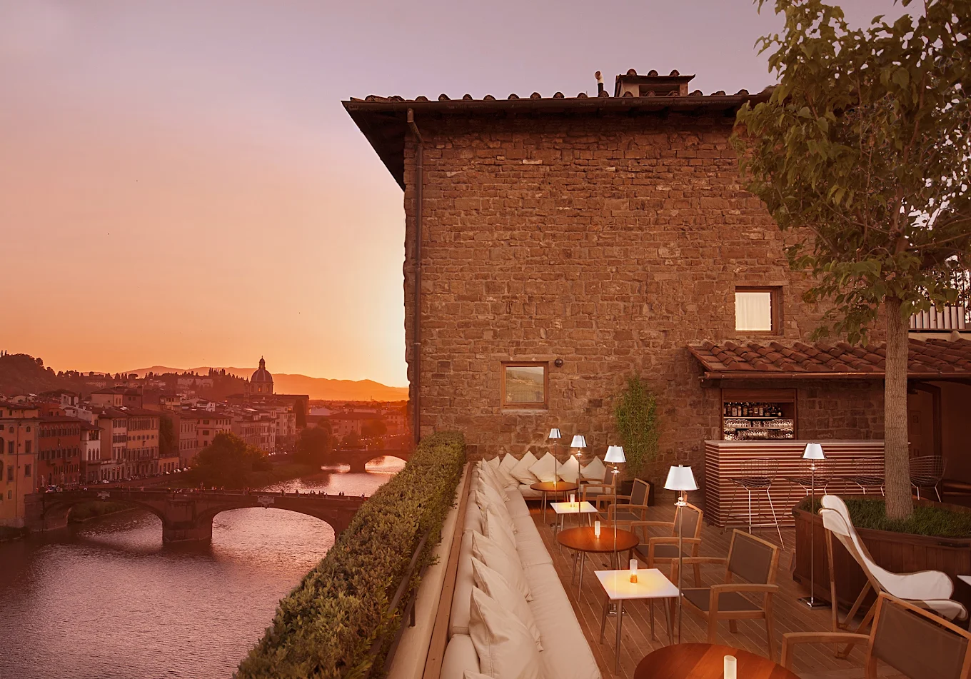 Firenze dall’alto: aperitivo con vista al Rooftop Bar dell’Hotel Continentale