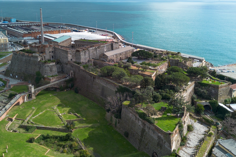 Fortezza Priamar – un centro culturale tra storia e natura