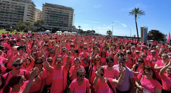 Genova in Rosa 2026: camminata benefica da Piazza Rossetti a Boccadasse