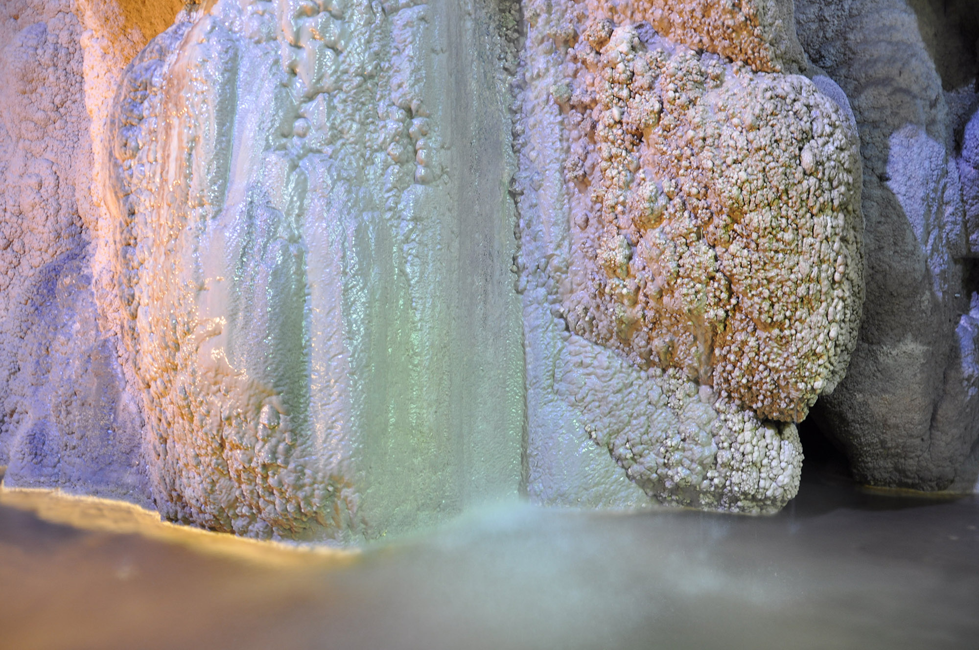 Grotta di Rescia: il regno delle sette cascate sotterranee