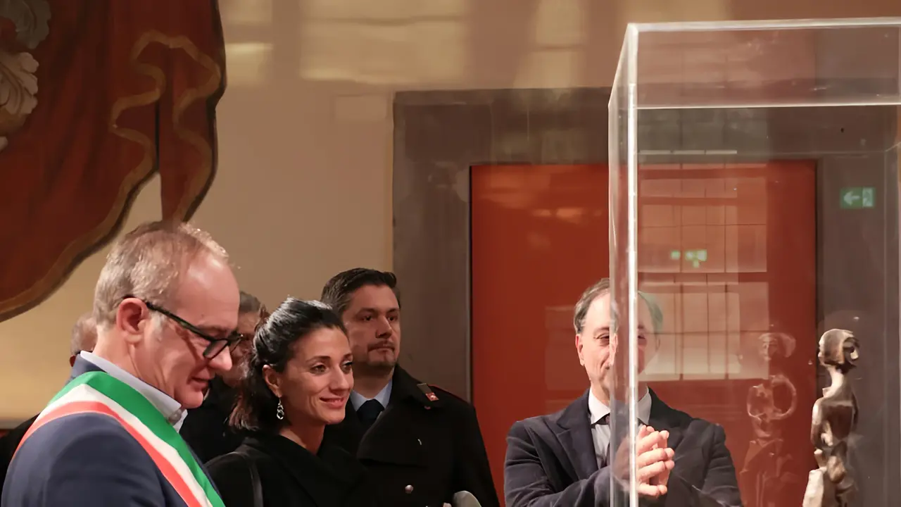 I bronzi etruschi di Cortona in mostra a Milano: la collezione Corazzi