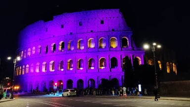 Il Colosseo si tinge di magenta per le patologie eosinofile