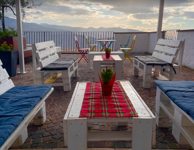 Il miglior aperitivo con vista del Molise? A Pesche, al Baricentro Bar