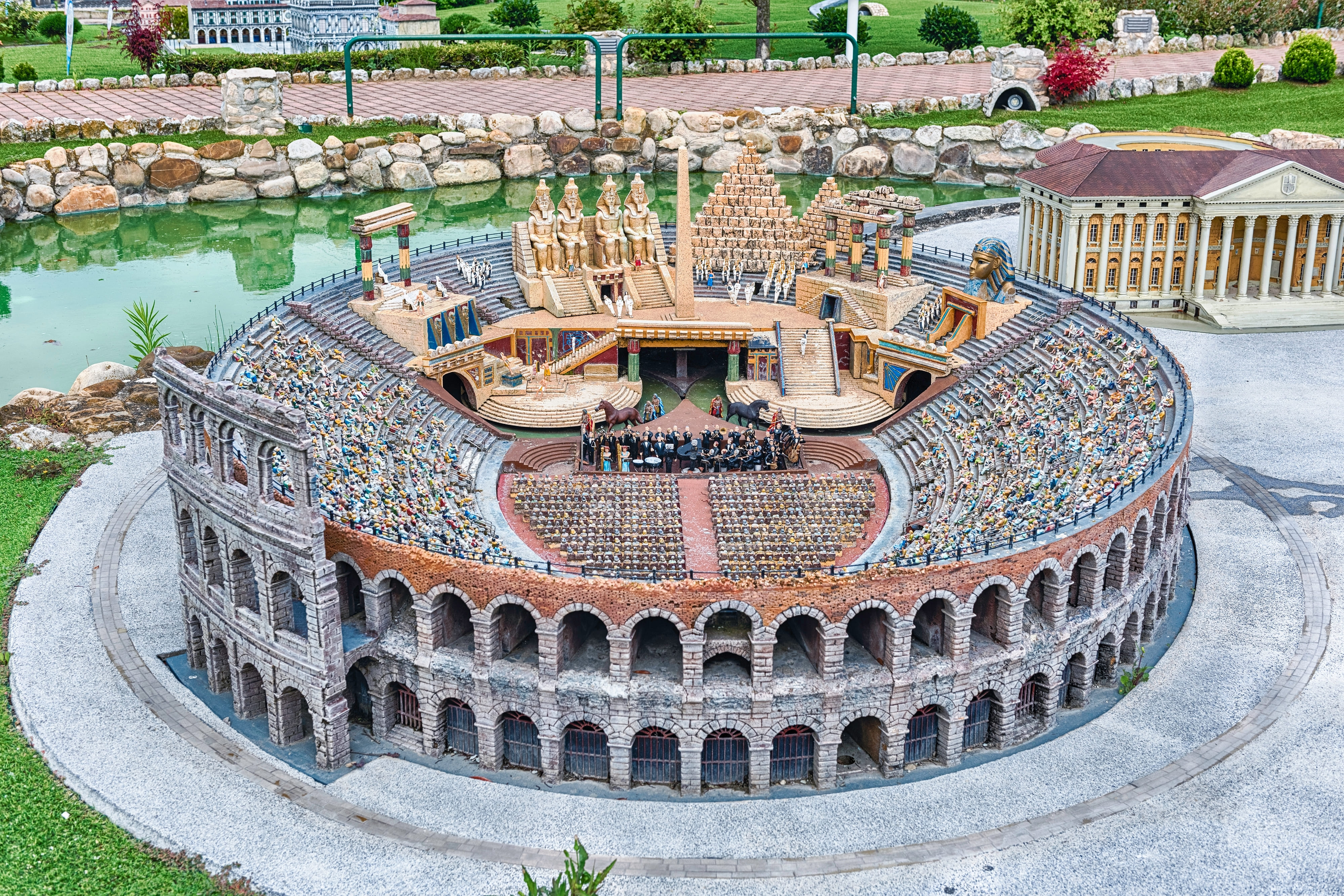 Italia in Miniatura: il parco dove puoi vedere l'Italia in poche ore