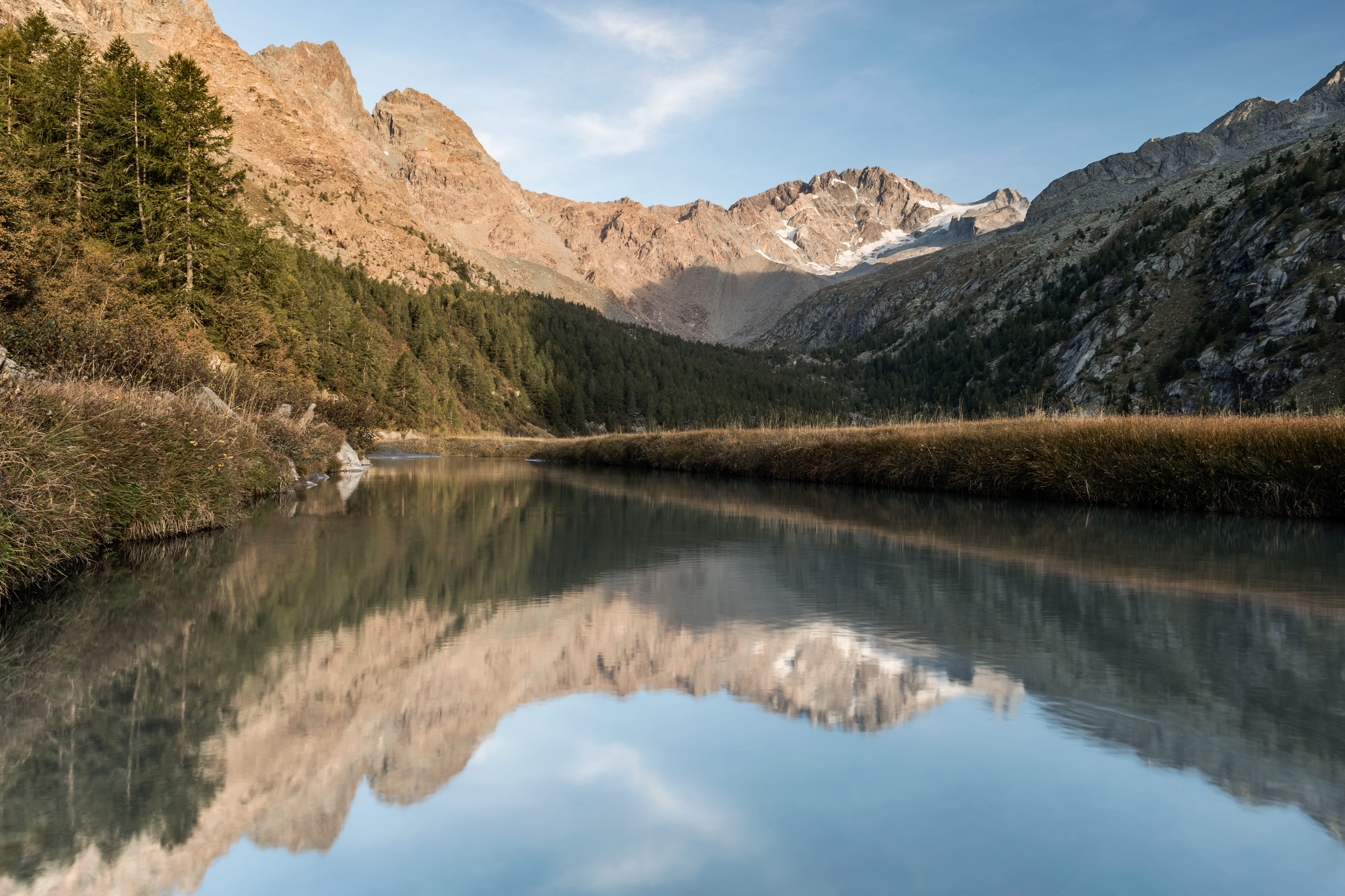 La Riserva Naturale della Val di Masino: foreste, massi erratici e acque cristalline