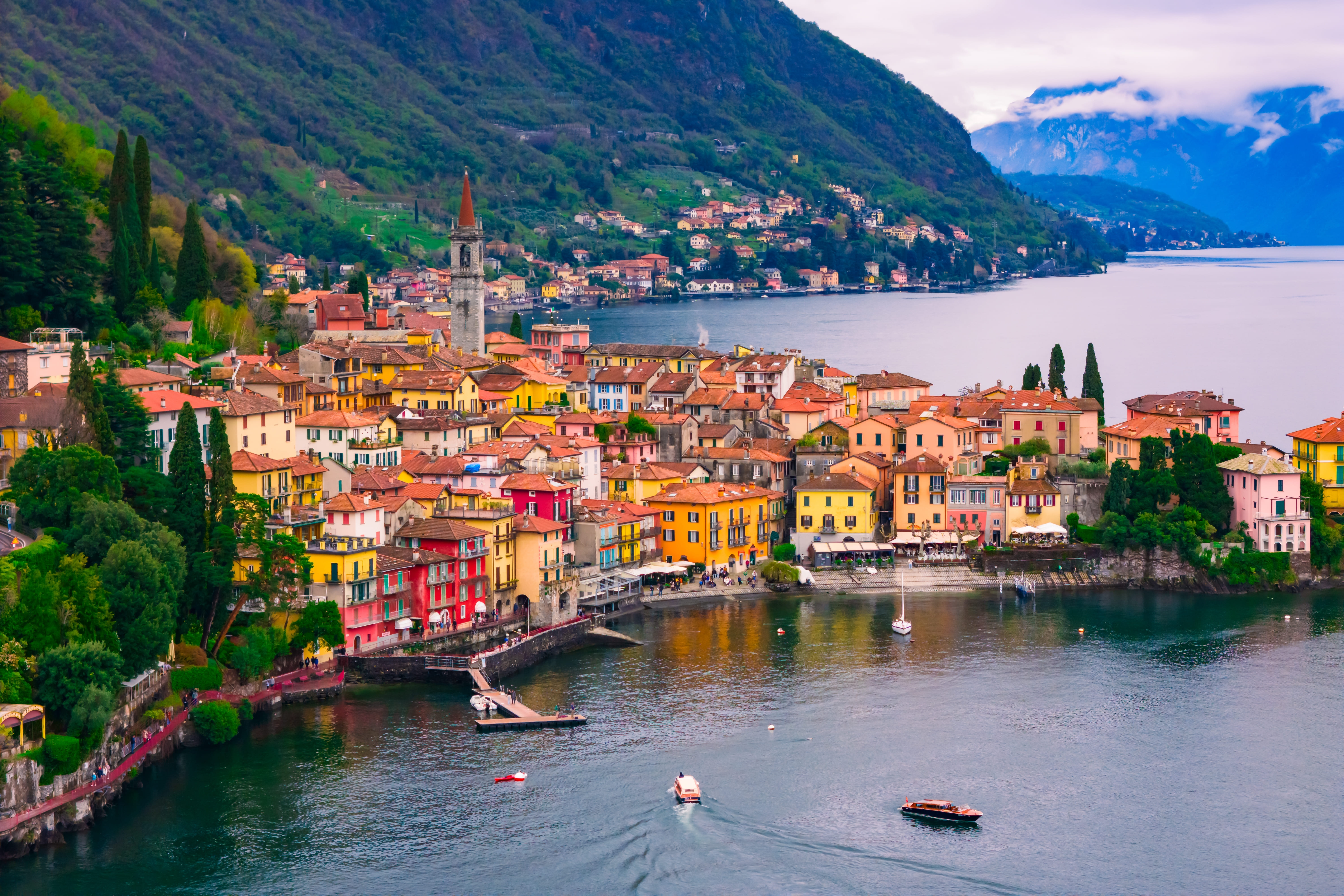 Lago di Como, tra ville storiche, borghi fiabeschi e paesaggi che tolgono il fiato