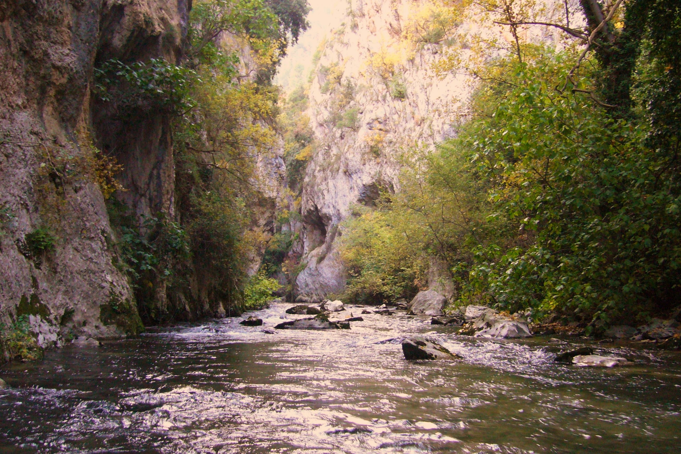 Le Gole di San Venanzio: natura e spiritualità nel cuore d’Abruzzo
