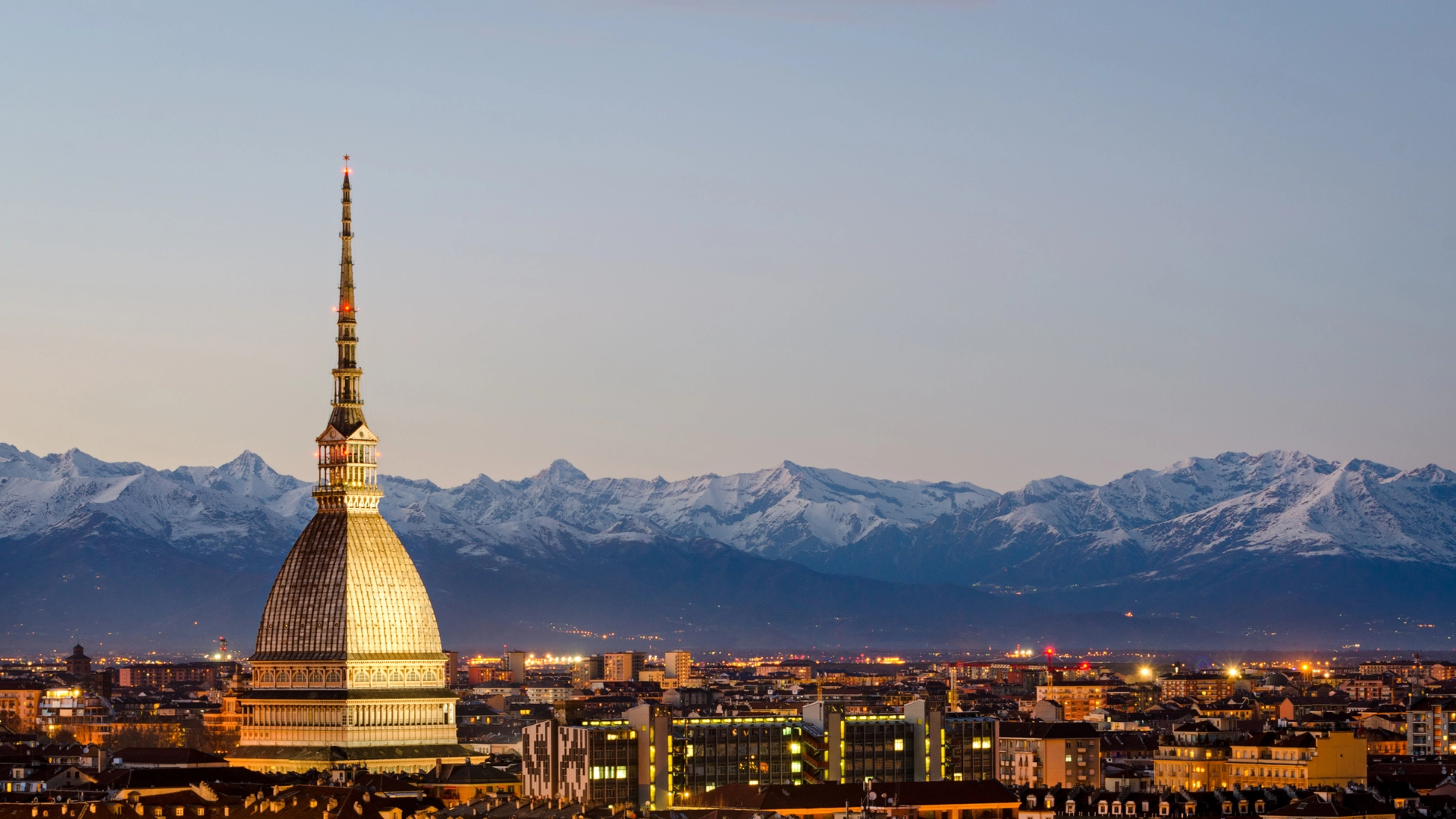 Mole Antonelliana – il simbolo di una Torino tra storia e leggenda
