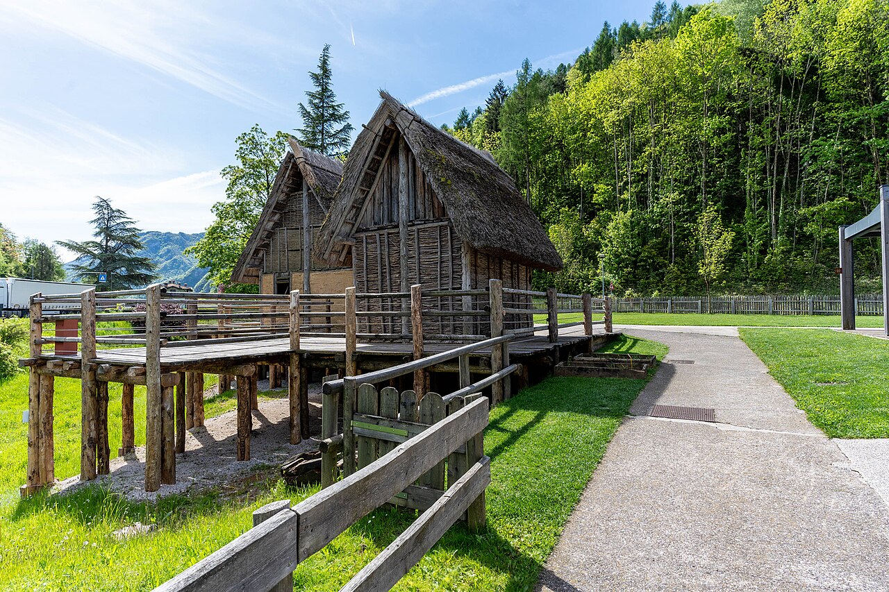 Museo delle Palafitte del Lago di Ledro: un viaggio nella preistoria alpina