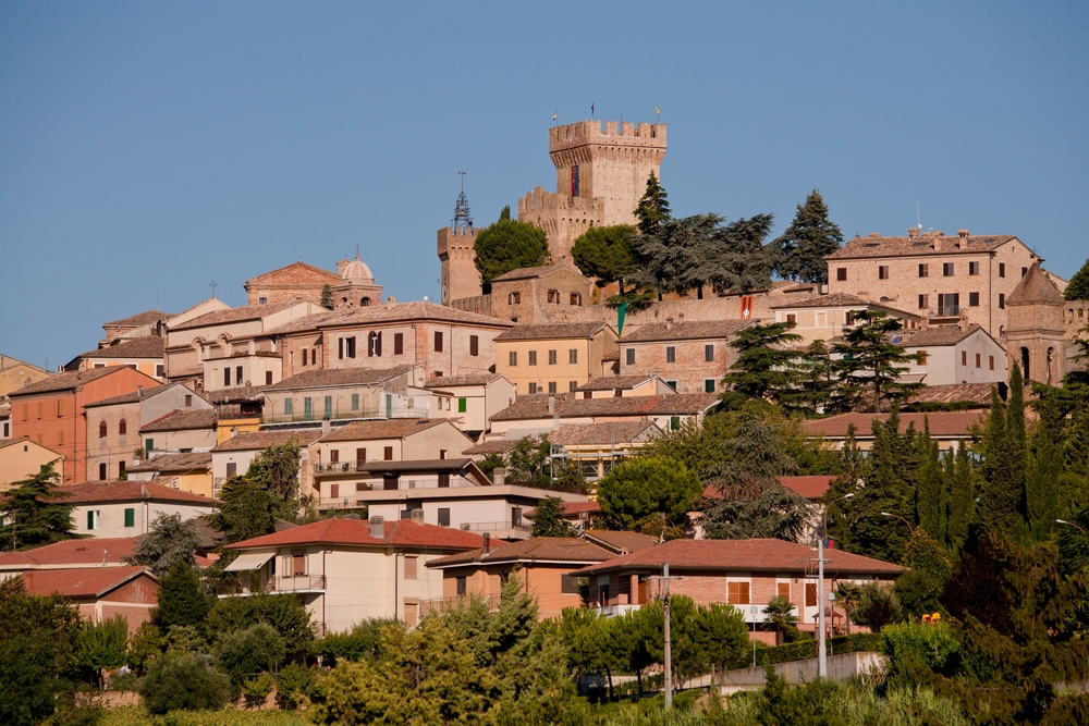 Offagna, il borgo medievale sorto sul tufo