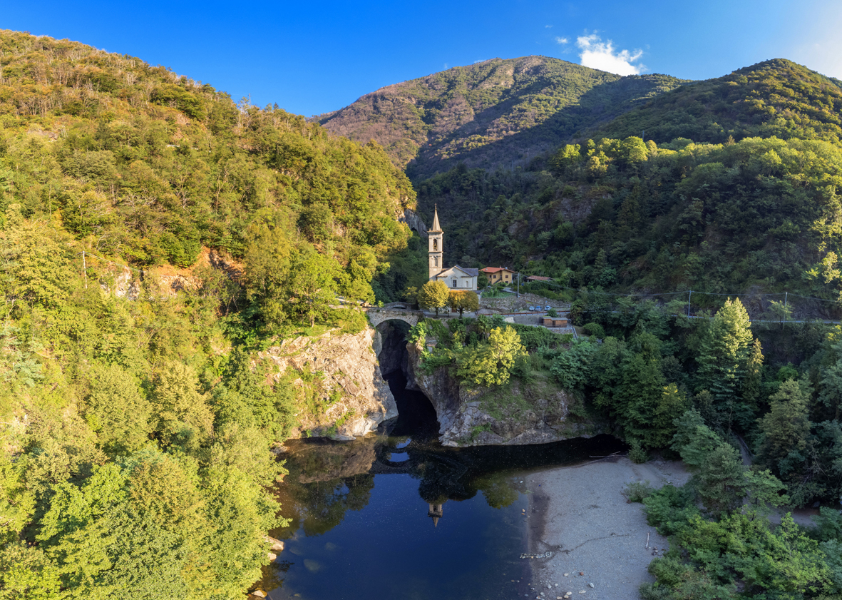 Orrido di Sant'Anna: il santuario incastonato nella forra