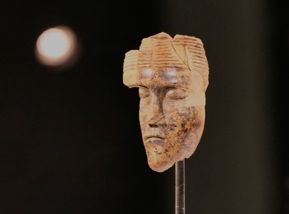 Ottanta reperti in avorio del tumulo principesco di Comeana entrano nella collezione del Museo Arche