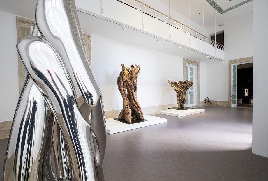 Pablo Atchugarry — Scolpire la Luce alla Galleria Nazionale di Roma