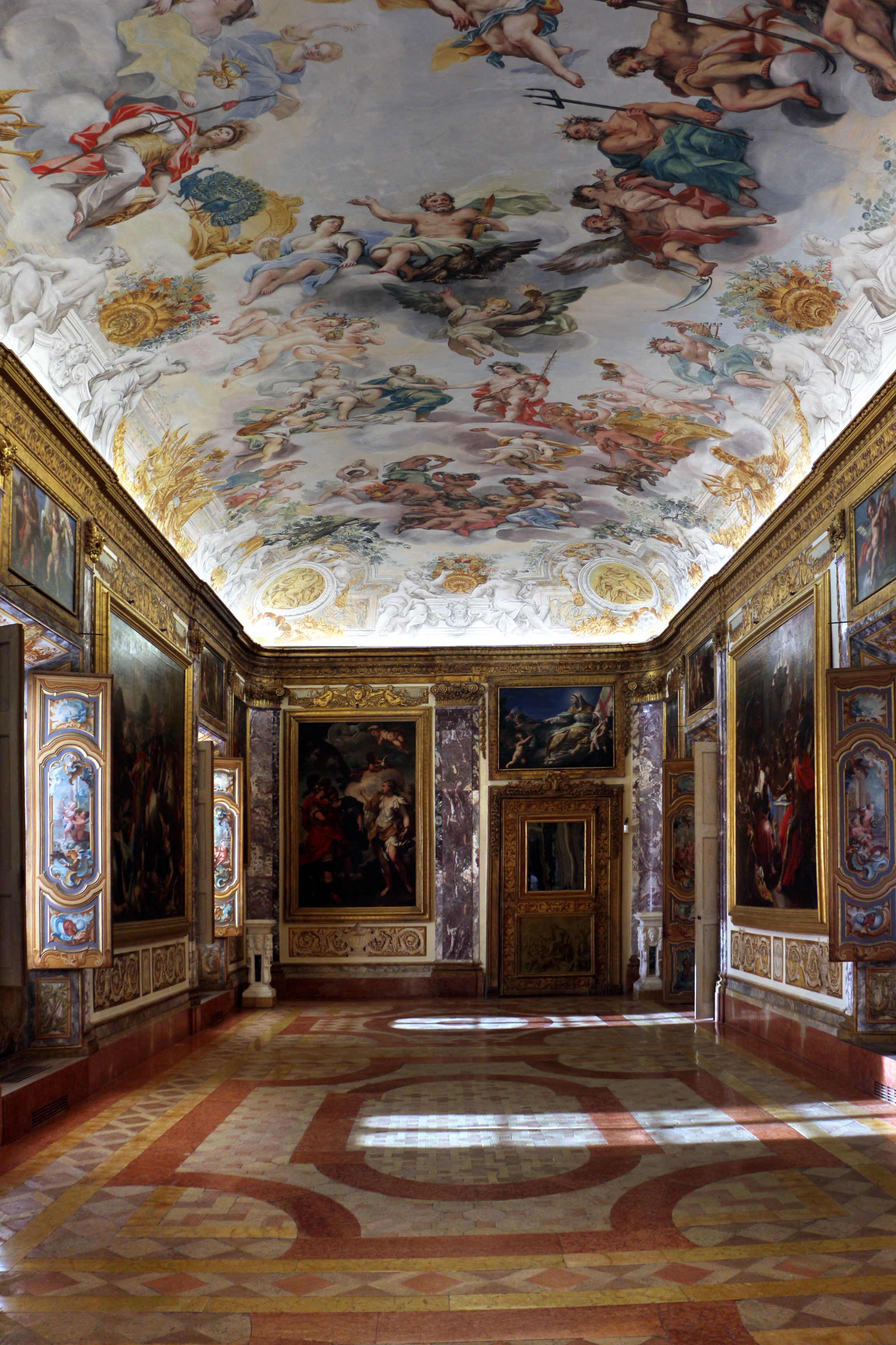 Palazzo Buonaccorsi – un gioiello barocco di Macerata