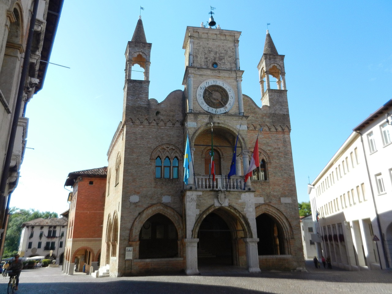 Palazzo comunale – il simbolo del centro storico di Pordenone