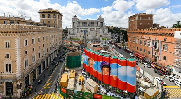 Piazza Venezia si trasforma: il cantiere della Metro diventa opera