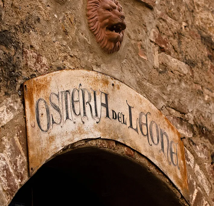 Pici e poesia toscana: all’Osteria del Leone il sapore autentico di un borgo senza tempo