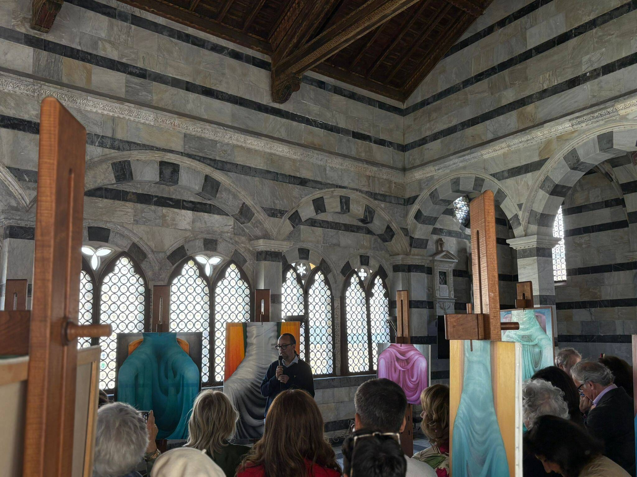 Pino Biggi, “The Aprons of Mary”: free exhibition at Chiesa della Spina