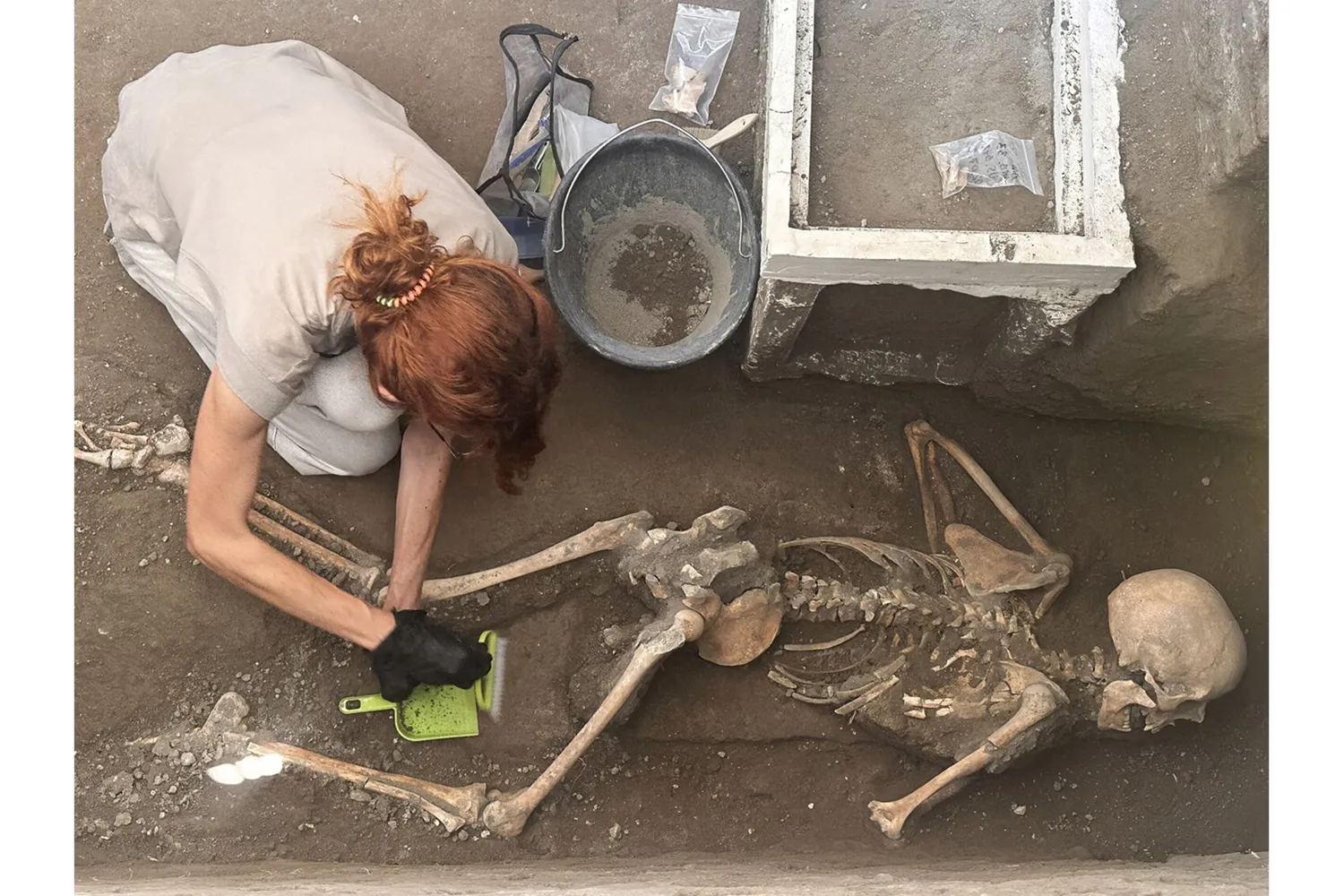 Pompei: emergono i resti di due uomini nella necropoli di Porta Stabia