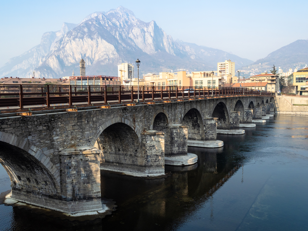 Ponte Azzone Visconti – il mix perfetto tra ingegneria e architettura