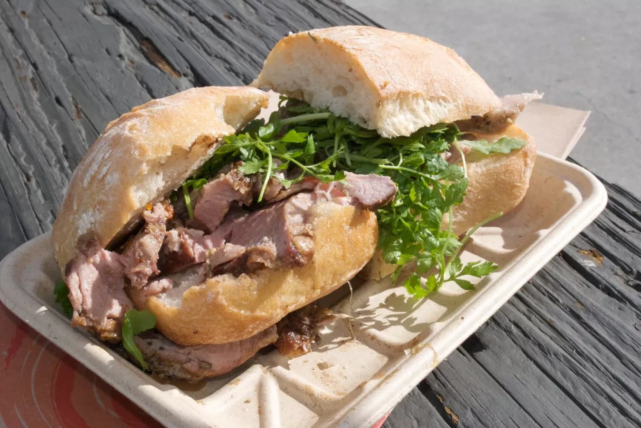 Porchettiamo 2026 a Todi: la porchetta protagonista tra degustazioni