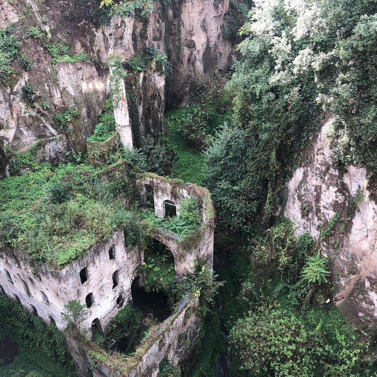 Positano non è solo mare, ma anche verde: il Vallone Porto
