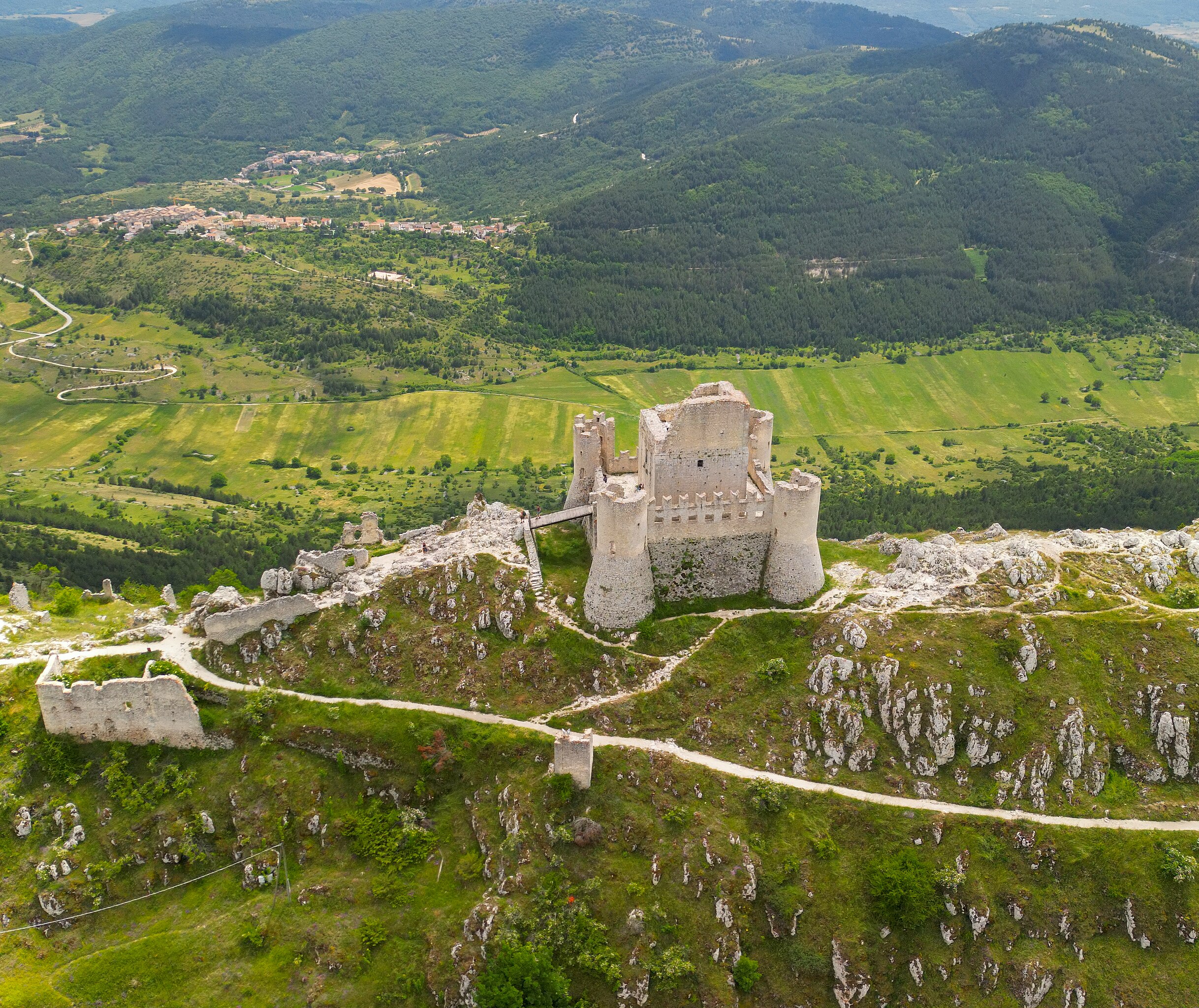 Rocca Calascio – uno dei castelli più belli d’Italia