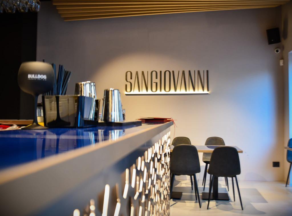 Sangiovanni Alba – Cocktail Wine Socialize: l’arte del bere tra le colline delle Langhe