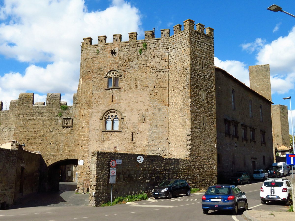 Sopralluogo a Palazzo Donna Olimpia (Viterbo): trasferimento urgente