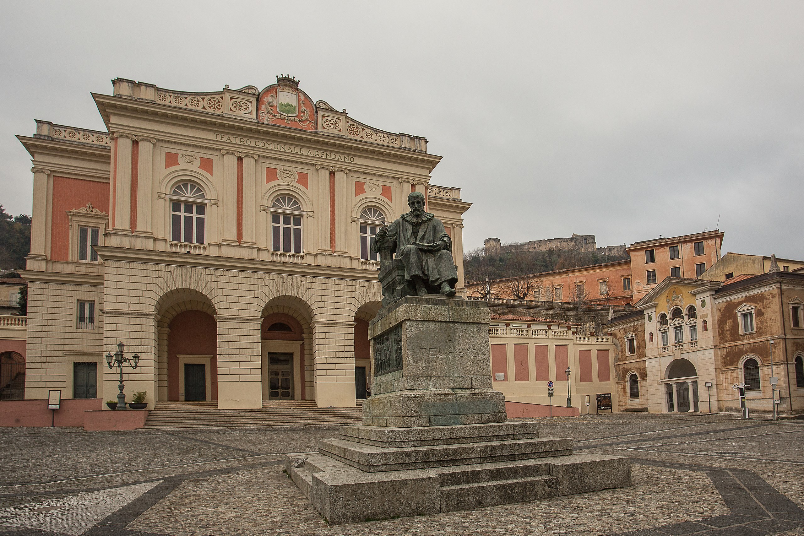 Teatro di Tradizione Alfonso Rendano - un gioiello neoclassico nel cuore di Cosenza