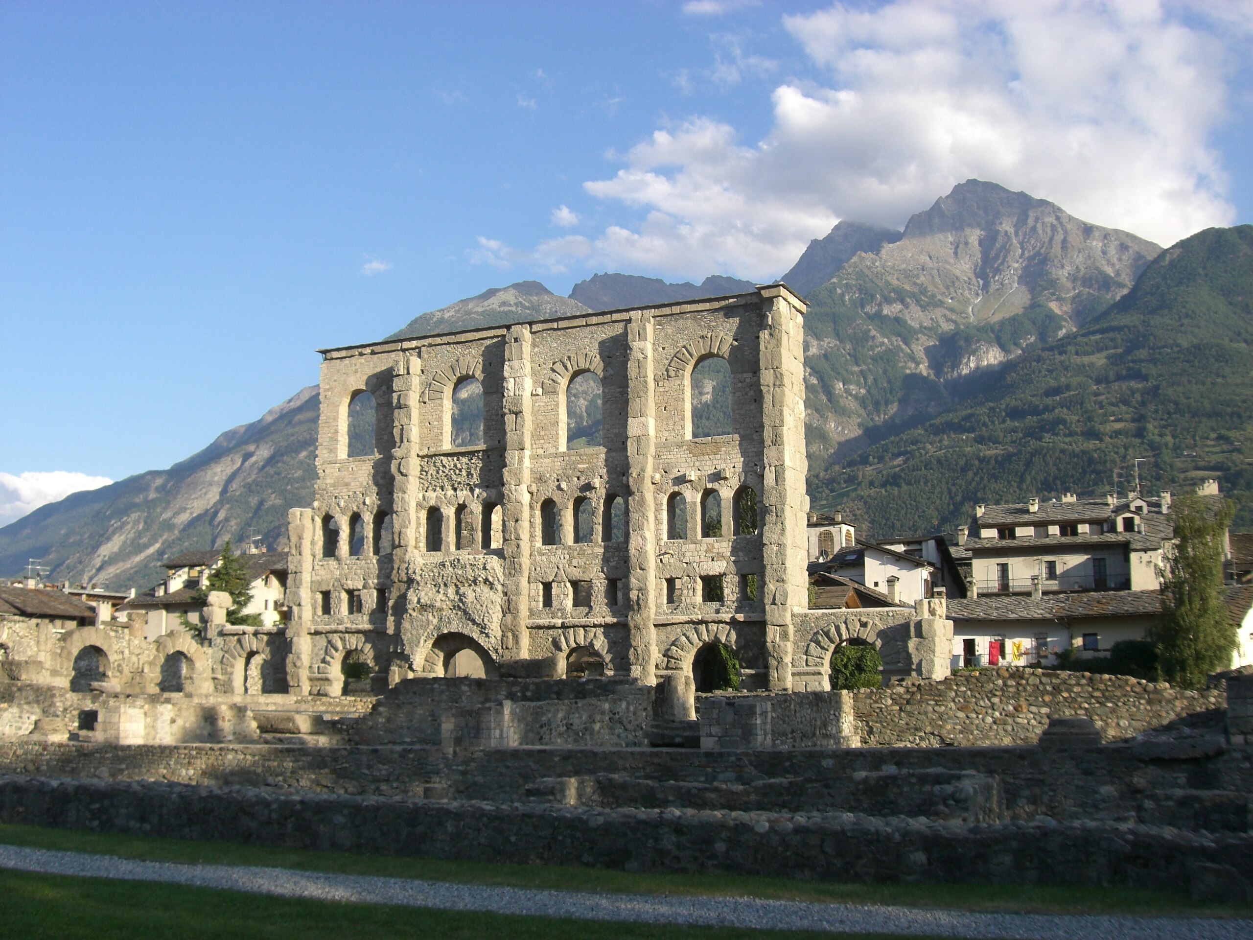 Teatro romano - un viaggio nel cuore dell'antica Aosta