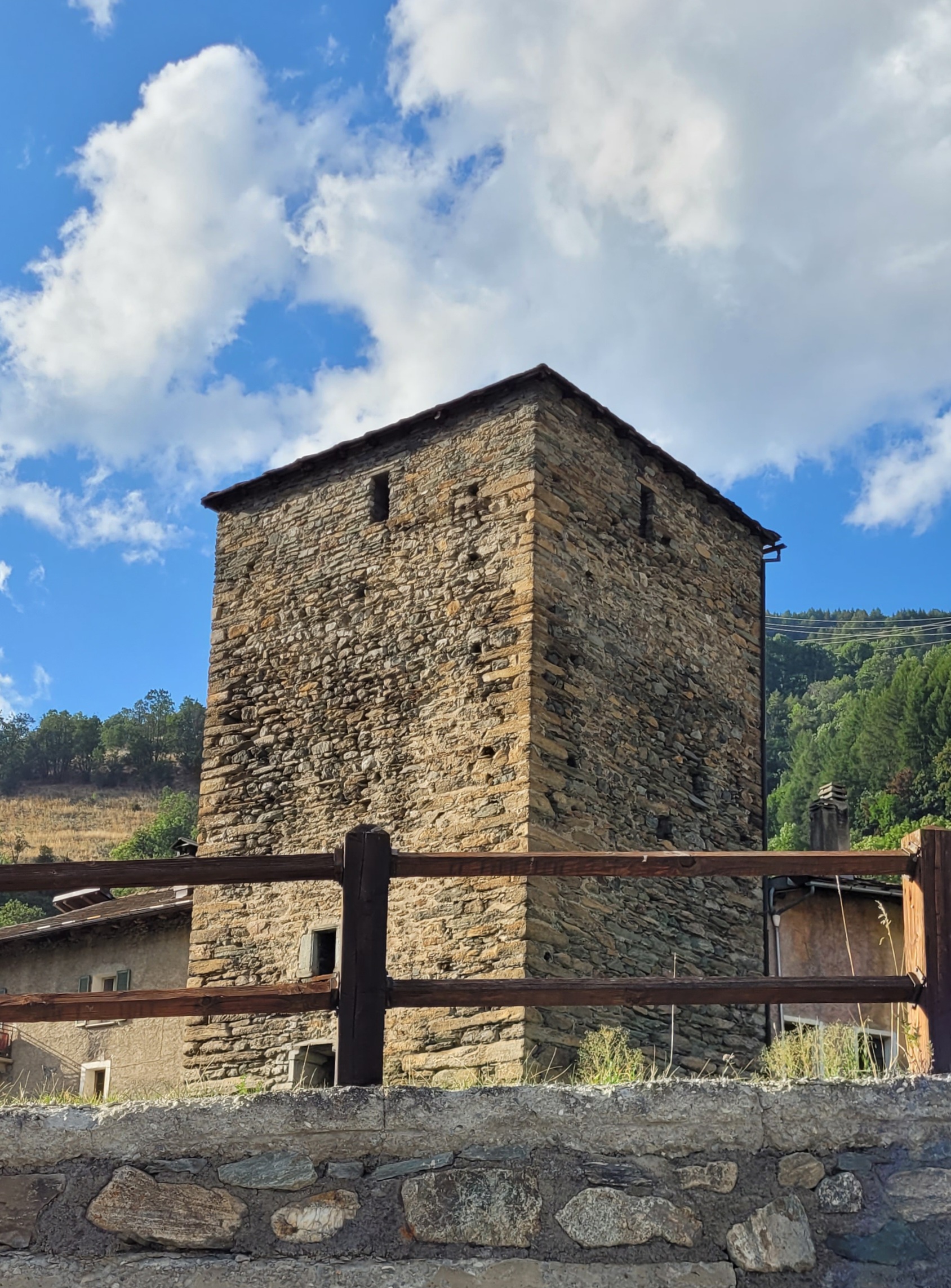Torre di Vachéry – un simbolo di resilienza e clemenza
